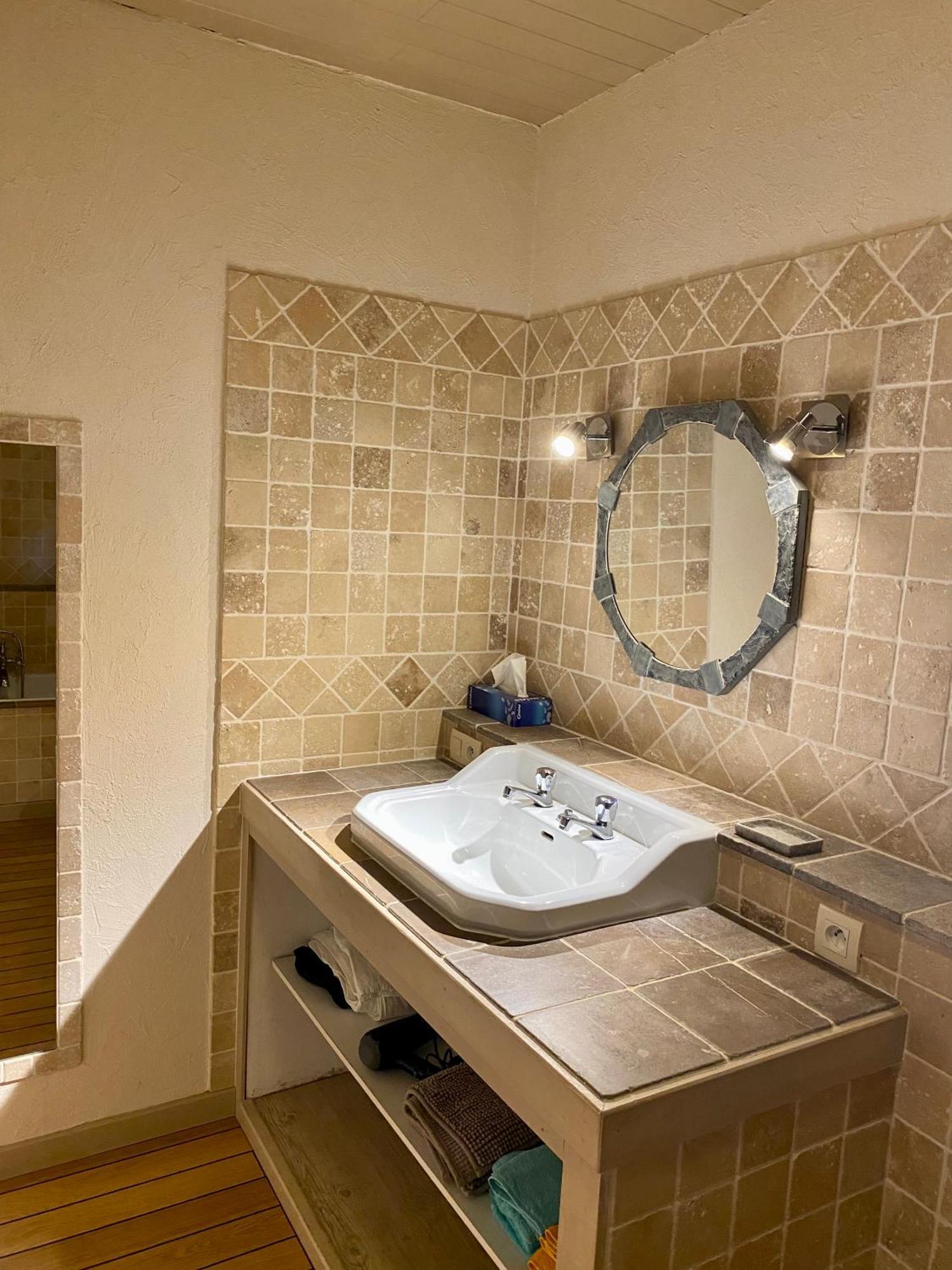 Gite Belfortes Plein Coeur De Brassac Brassac  エクステリア 写真